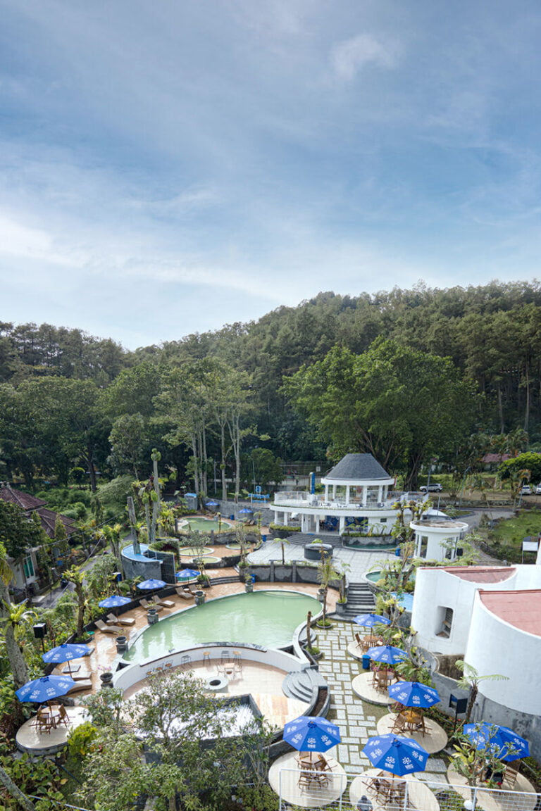 Wisata Onsen Hotspring & Jacuzzi di Songgoriti Hot Springs Batu