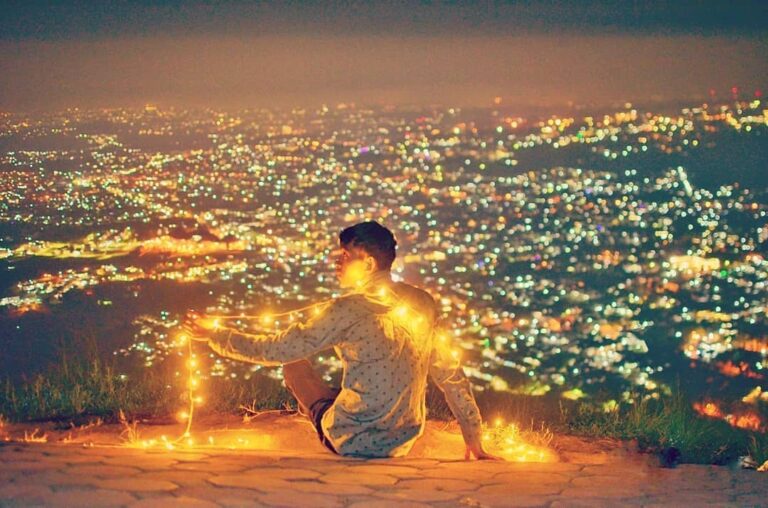 paralayang malam hari